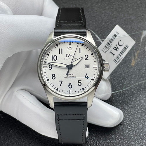 精密精巧IWC パイロットIW328207(M＋製造工場)