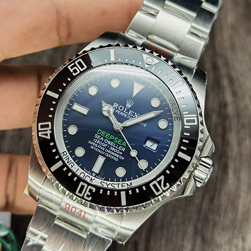 ダイバーズウォッチROLEXスシードゥエラー ディープシー 136660(GM製造メーカー)