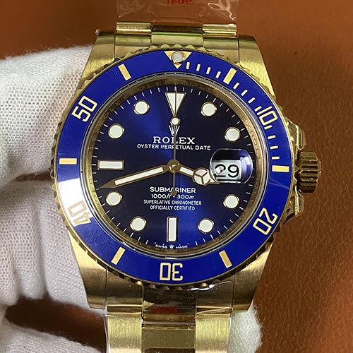 高価時計ロレックスサブマリーナー 126618LB(NOOB製造工場)