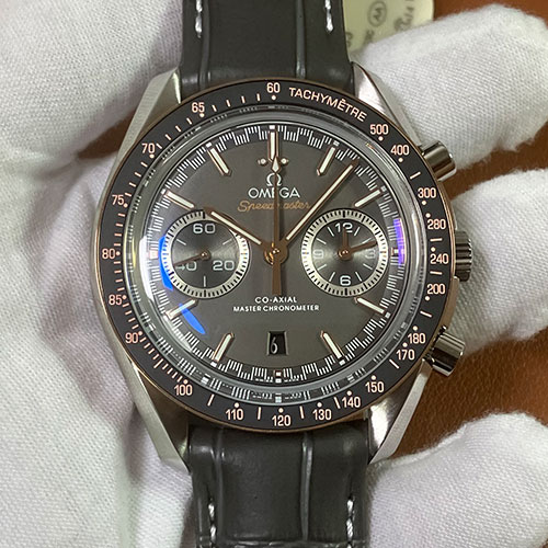 リピーター店舗オメガ スピードマスター 329.23.44.51.06.001(BBT製造工場)