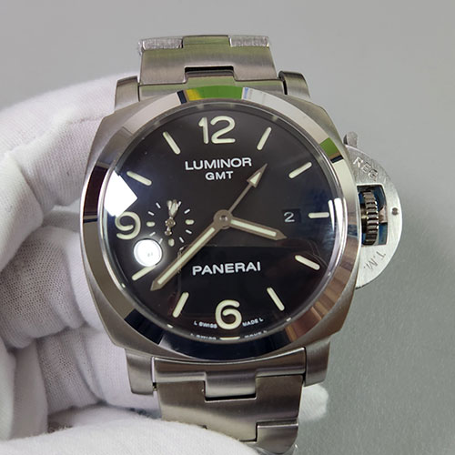 定番商品パネライルミノールマリーナ PAM00352(V8製造工場)