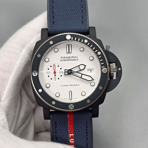 VS製新品 パネライコピーの世界 サブマーシブル クアランタクアトロ ルナ・ロッサ Ti-Ceramitech™ PAM01543